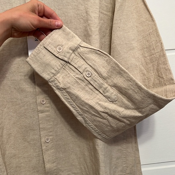 New with Tags- Rhythm Men’s Classic Linen Shirt Sand - Size Large - Picture 3 of 6